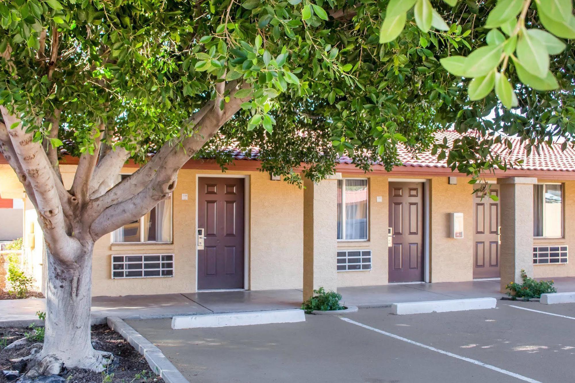 Rodeway Inn Old Town Scottsdale Exterior foto